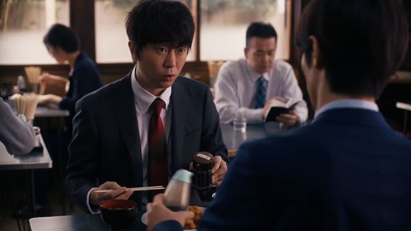 ネクソン フェイス のcmは新井浩文と三浦春馬が醤油かソースで争う 譲れない戦いが始まった Faith フェイス