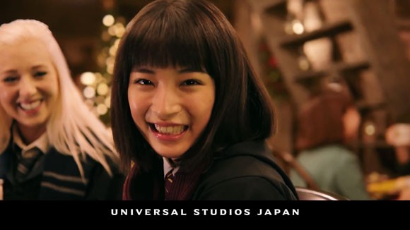 ユニバ Usj の冬のcmで広瀬すずちゃんがハリーポッターをご案内 幸せな魔法の一日を ユニバーサル スタジオ ジャパン