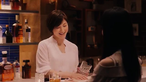 ネットでchintai チンタイ のcmで広末涼子がバーのママになり悩み相談 Woman Chintai ぺやさがし 二つのお部屋探しサービスサイト