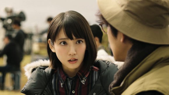 Y Mobile ワイモバイル Cmは世界の中心でyを叫ぶ吉岡里帆 ギガ盛りも 監督は瑛太