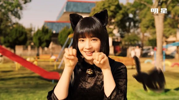 チャルメラのcmで黒ネコの広瀬すずがちゃるめニャダンス こえだちゃん すずネコくろネコラーメン屋キャンペーン バリカタ豚骨cmも